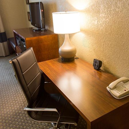 Comfort Suites Grand Rapids South Kentwood Exteriör bild