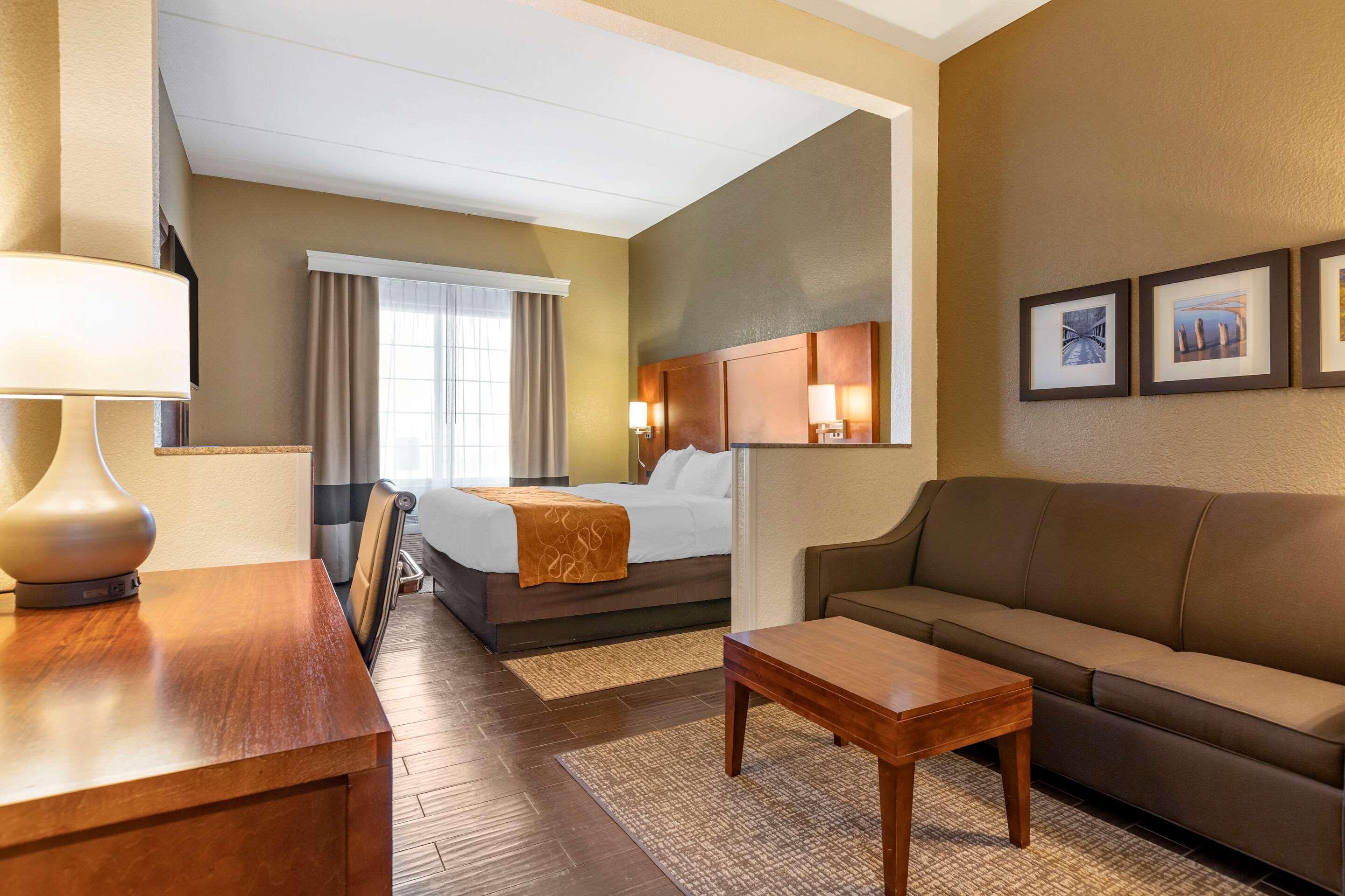 Comfort Suites Grand Rapids South Kentwood Exteriör bild