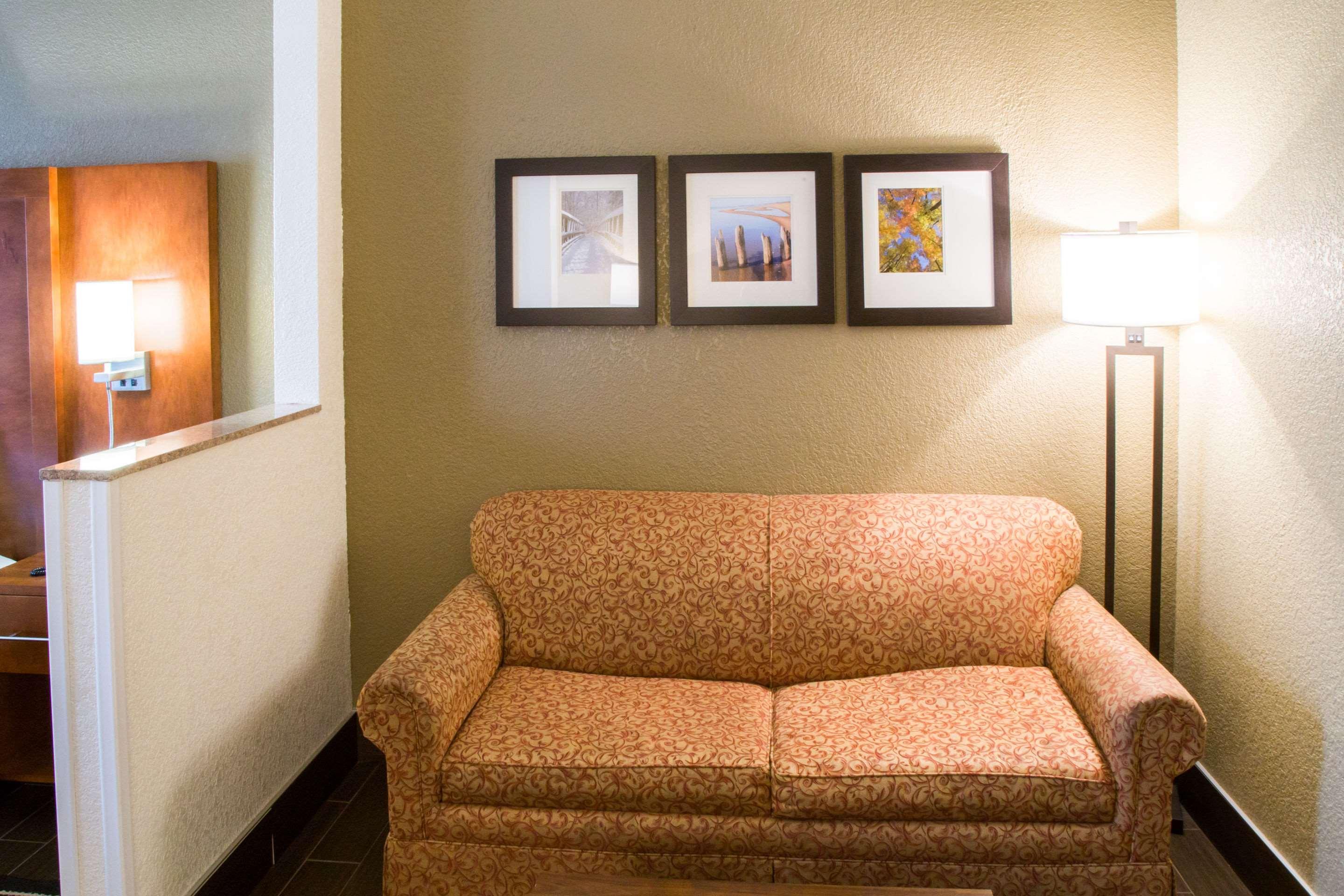 Comfort Suites Grand Rapids South Exteriör bild