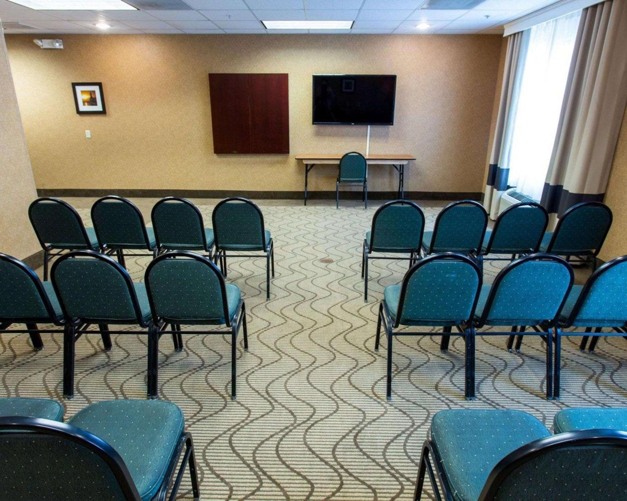 Comfort Suites Grand Rapids South Kentwood Exteriör bild
