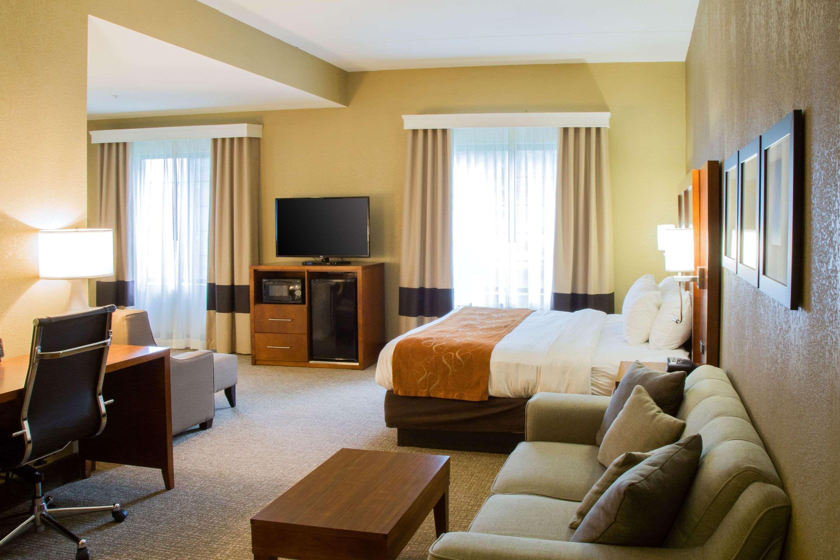 Comfort Suites Grand Rapids South Kentwood Exteriör bild