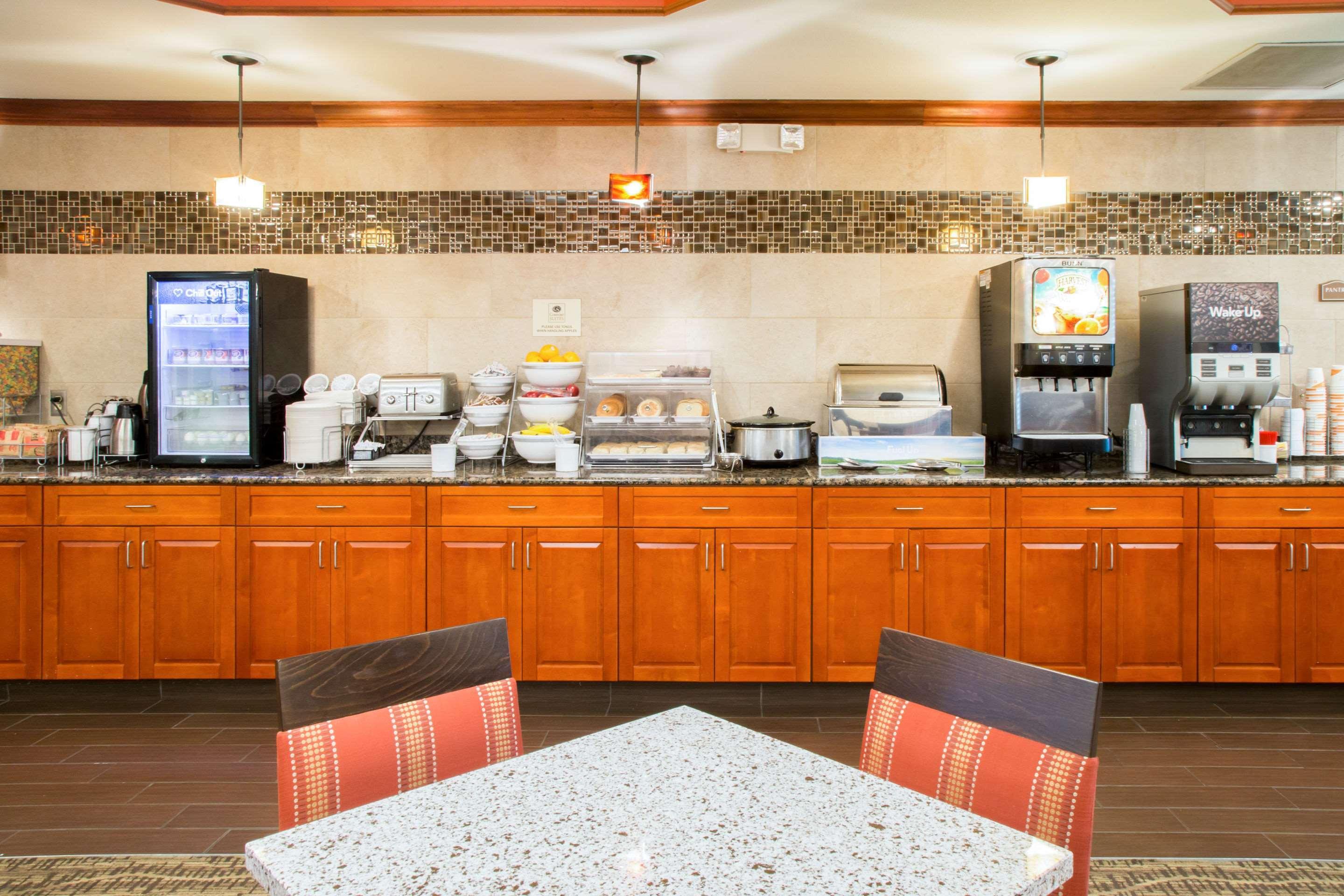 Comfort Suites Grand Rapids South Kentwood Exteriör bild