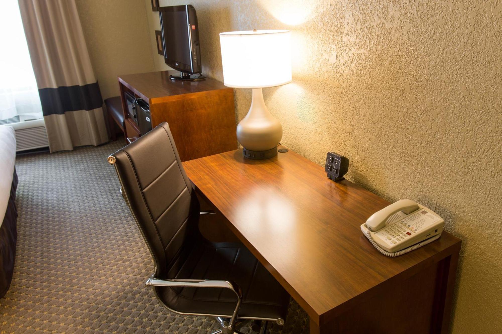 Comfort Suites Grand Rapids South Kentwood Exteriör bild